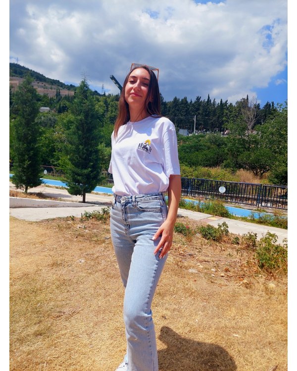 İYE'S  Beyaz Unisex Kamp Nakış Model Tshirt 