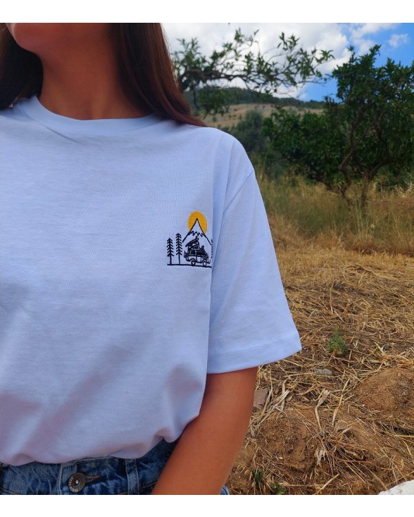 İYE'S  Beyaz Unisex Kamp Nakış Model Tshirt 